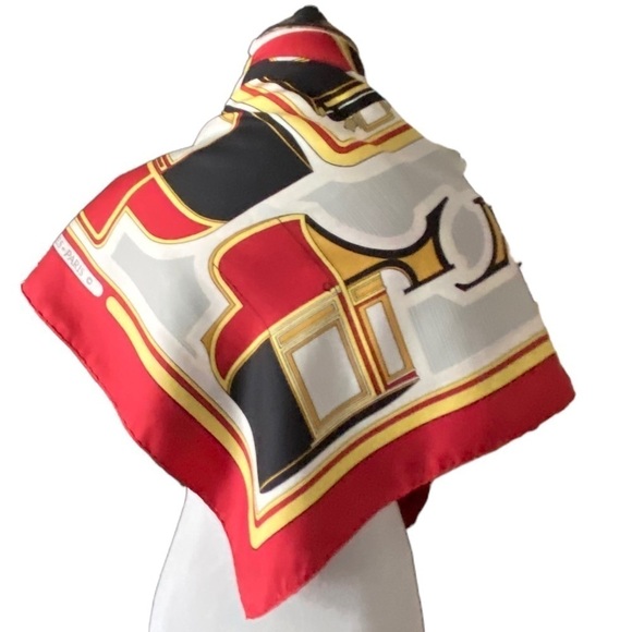 Vintage HERMES Les Coupes Scarf in red by Francoise de la Perriere 70s - Picture 3 of 13